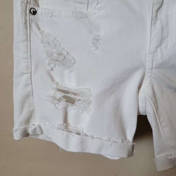 American Eagle Outfitters Midi Low Rise Super Stretch Denim Jean Shorts - Picture 4 of 16